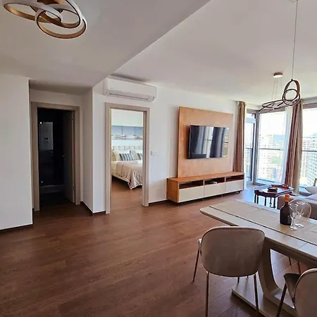 Eurovea Tower - Luxury In Heaven דירה